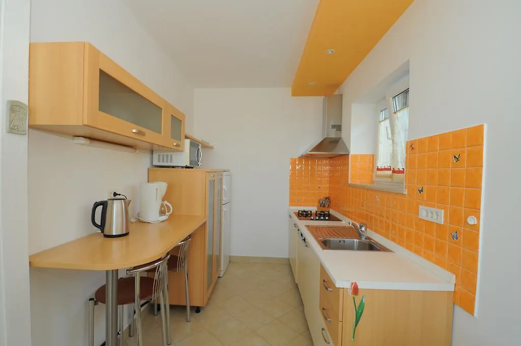 Apartment Kisic 3 Icici