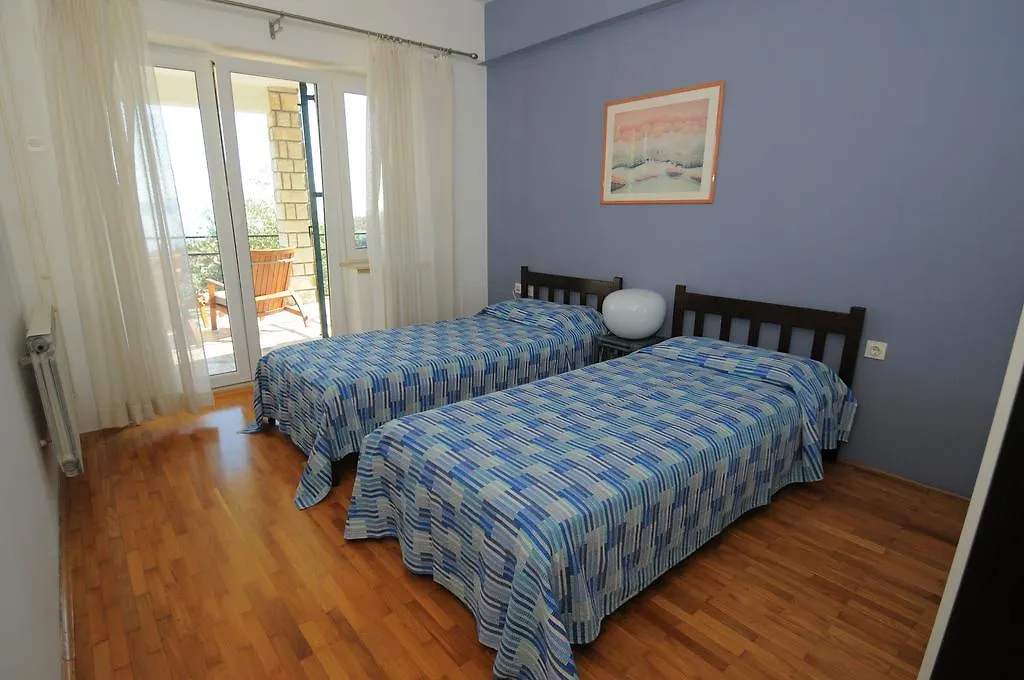 Apartment Kisic 3 Icici Croatia