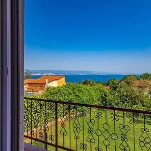 Apartman Roza, Ičići